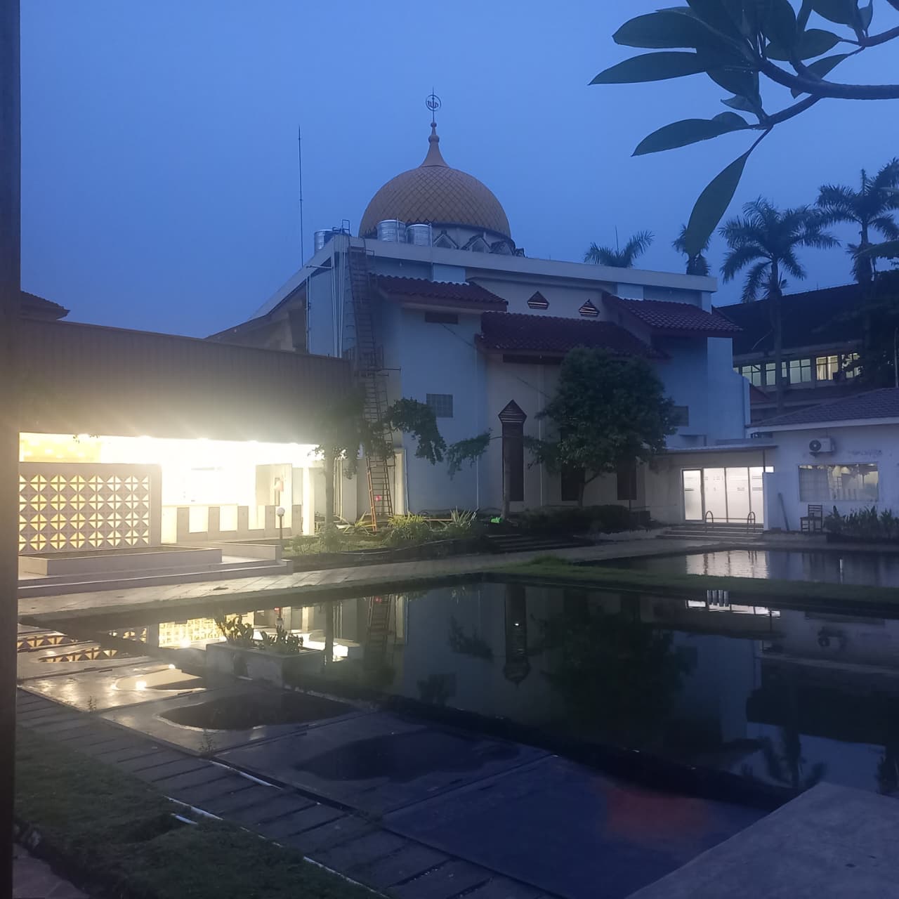 Masjid Baitul Ilmi Senja